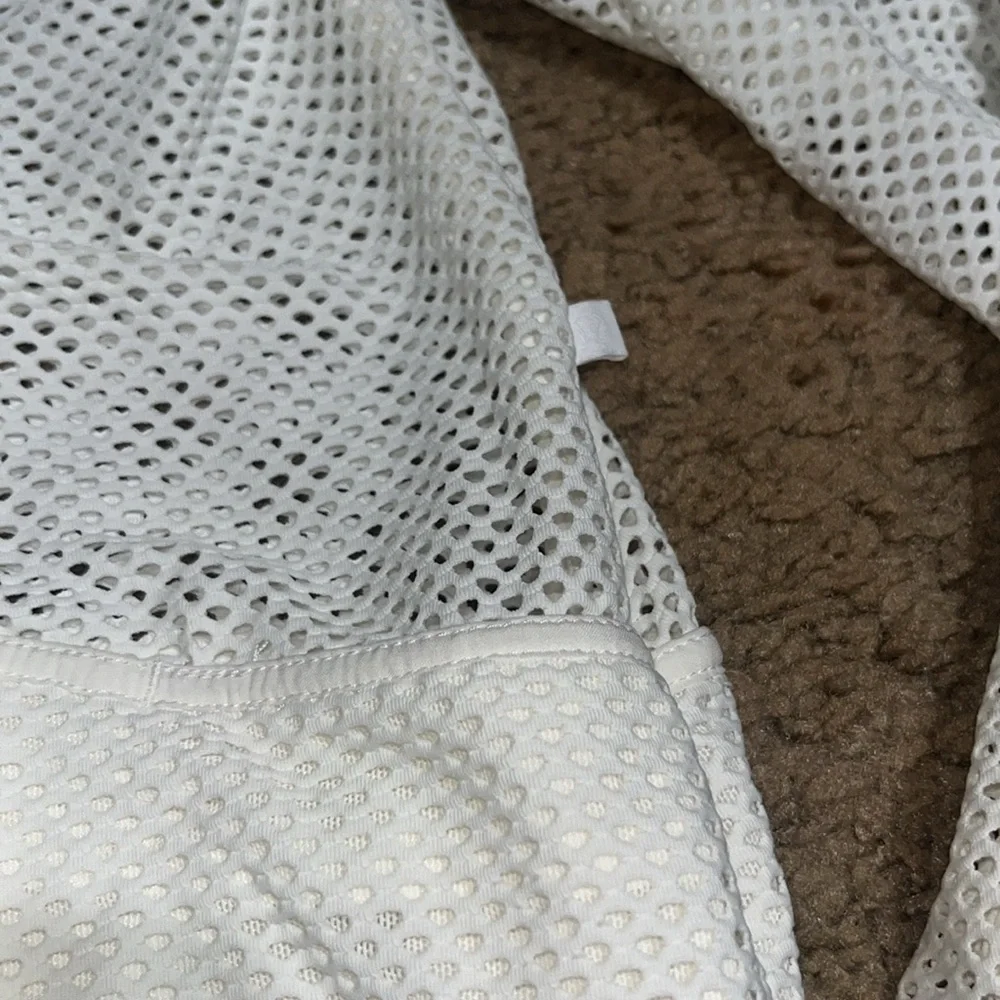 Lululemon Relaxed Fit Mesh Jacket‎ White 8